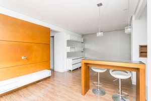 Image 3 - 213882