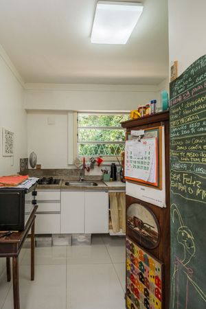Image 11 - 213904
