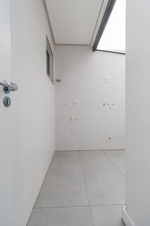 Image 11 - 213916