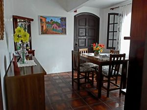 Image 4 - 213930