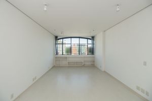 Image 4 - 213943