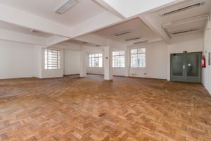 Image 14 - 213953