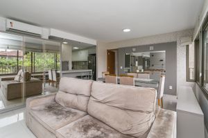 Image 3 - 213989