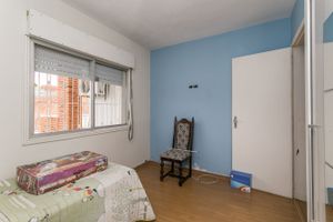 Image 23 - 214001