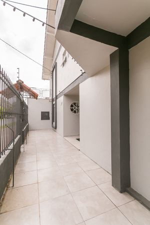 Image 32 - 214001