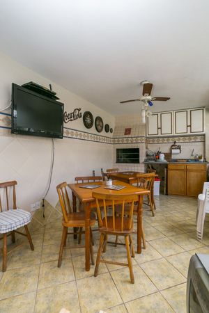 Image 29 - 214054