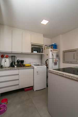 Image 12 - 214077