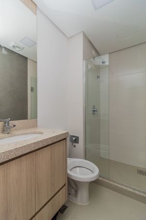 Image 10 - 214112
