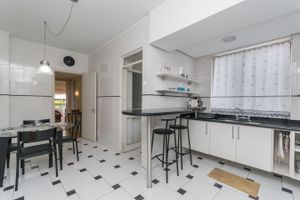 Image 30 - 214121