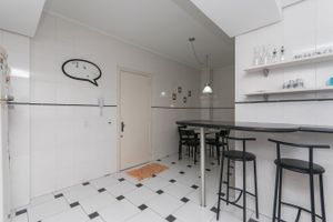 Image 31 - 214121
