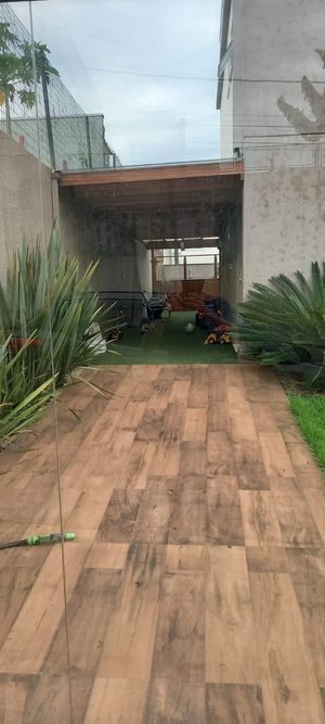 Image 8 - 214142