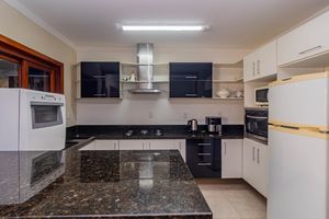 Image 11 - 214150