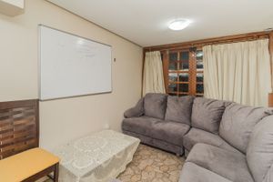 Image 10 - 214239