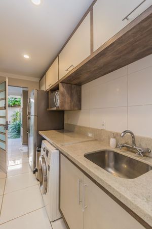 Image 38 - 214244