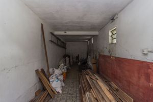 Image 56 - 214247
