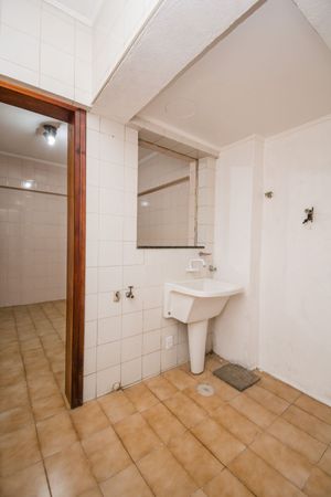 Image 25 - 214257