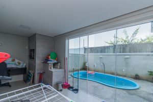 Image 32 - 214280