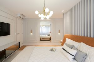 Image 19 - 214325