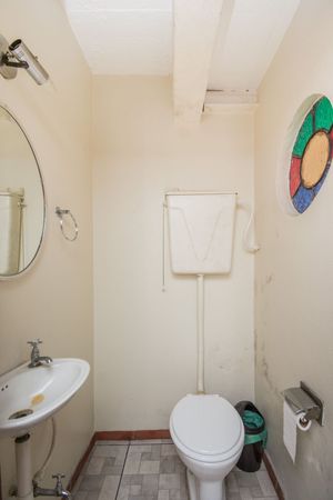 Image 34 - 214390