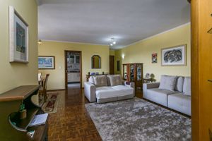 Image 4 - 214393