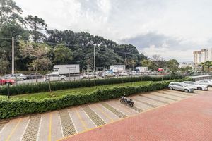 Image 17 - 214398