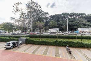 Image 11 - 214398