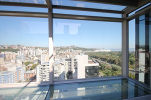 Image 10 - 214425
