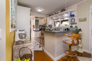 Image 34 - 214506