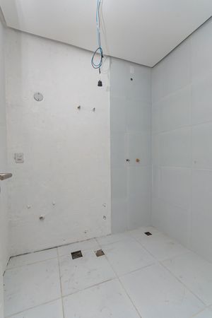 Image 26 - 214518