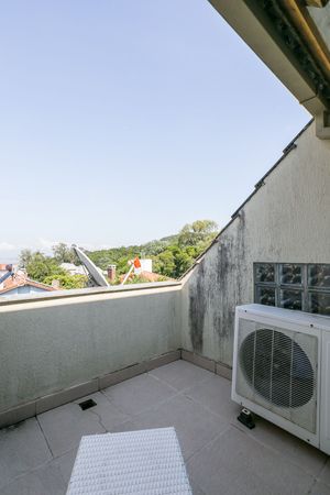 Image 9 - 214538