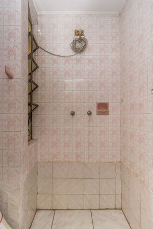 Image 17 - 214551