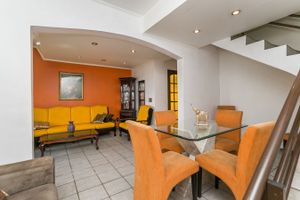 Image 3 - 214629