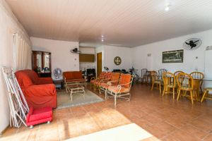 Image 21 - 214629