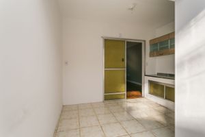 Image 16 - 214670