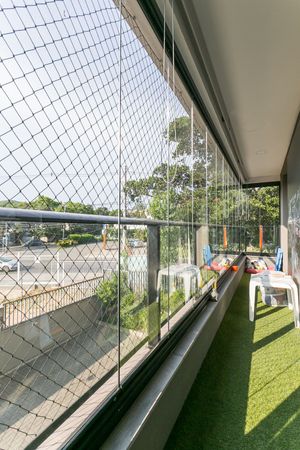 Image 17 - 214680