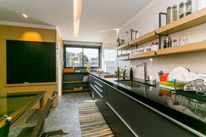 Image 23 - 214680