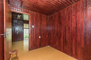 Image 12 - 214736