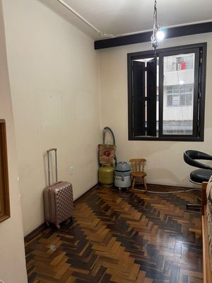 Image 1 - 214782