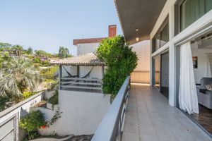Image 6 - 214786