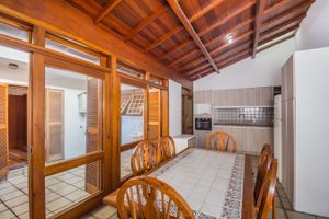 Image 31 - 214844