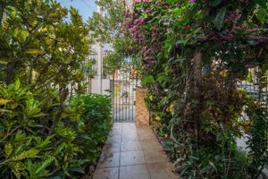 Image 43 - 214844