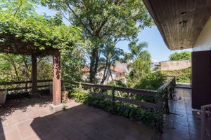 Image 29 - 214904