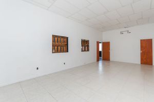 Image 27 - 214954