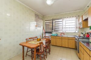Image 25 - 214962