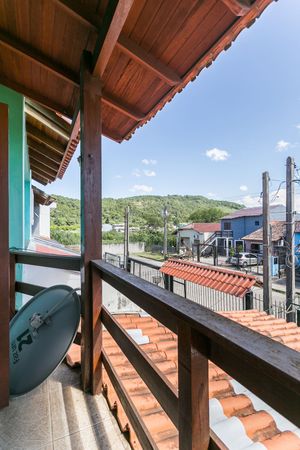 Image 8 - 214980