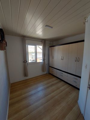 Image 36 - 214985