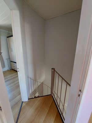 Image 41 - 214985