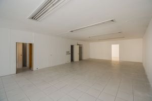 Image 4 - 214989