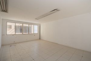 Image 18 - 214989