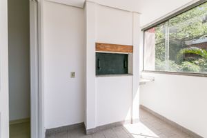 Image 3 - 214990